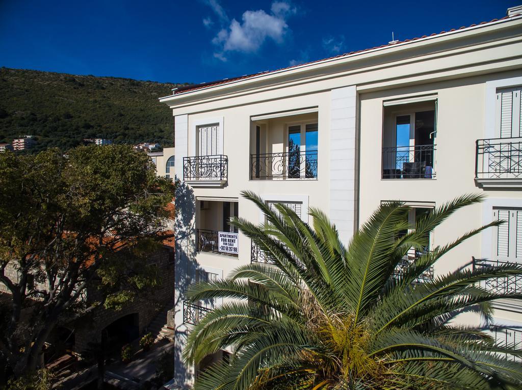 De Lux Apartments Petrovac Bagian luar foto