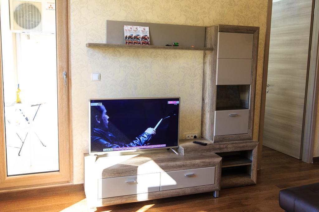 De Lux Apartments Petrovac Bagian luar foto