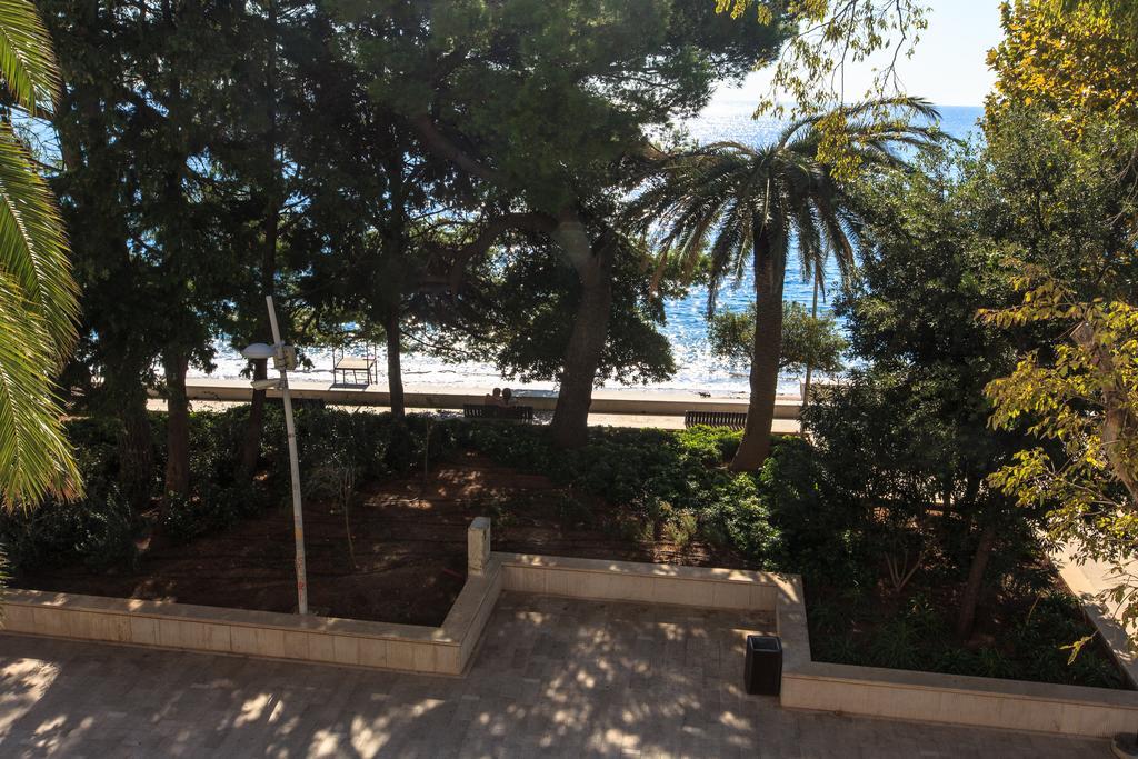 De Lux Apartments Petrovac Bagian luar foto