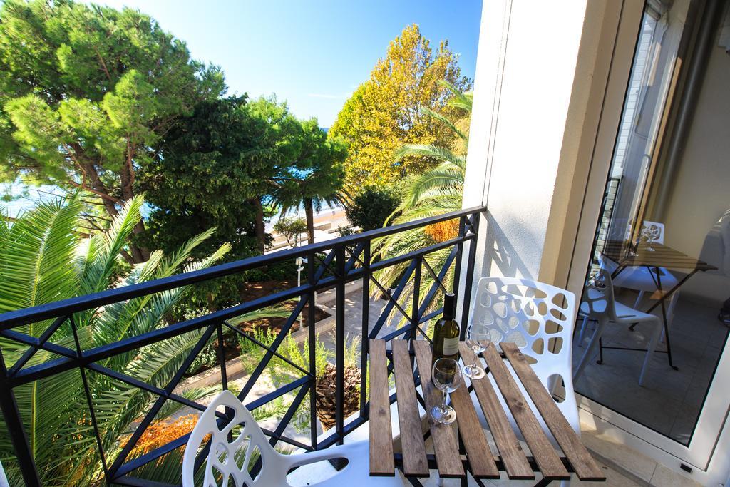 De Lux Apartments Petrovac Bagian luar foto
